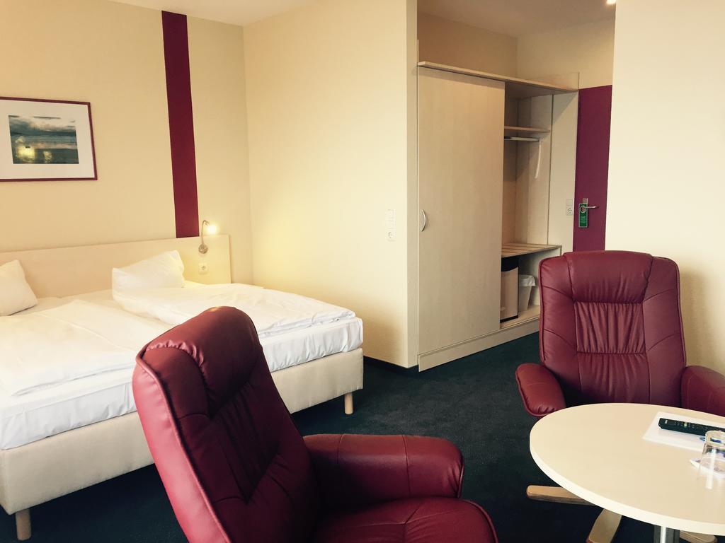 Panorama Hotel Bansin ゼーバート・ヘリングスドルフ エクステリア 写真